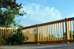 Terrasse og gelænder